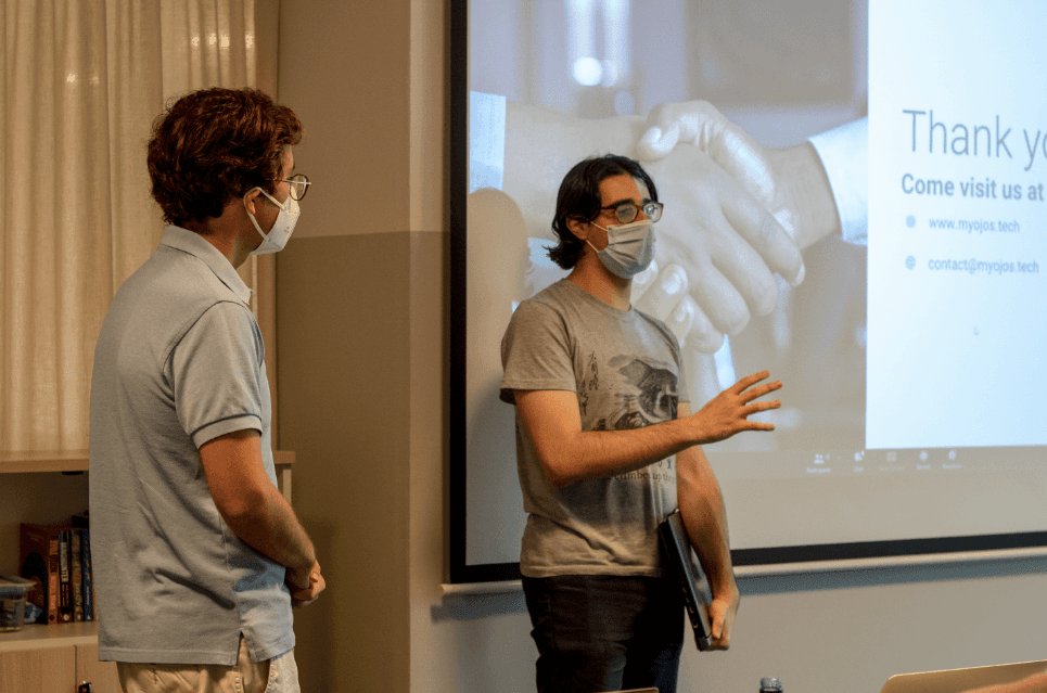 Jonathan Harel and Khaled Fadel pitching Machine Learning Startup, Ojos